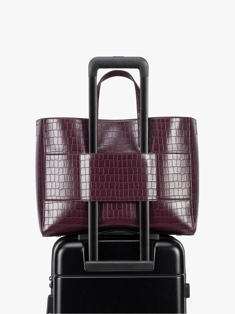 ATO2102_HAVEN-16-INCH-LAPTOP-TOTE_DARKCHERRYFAUXCROC_5.jpg
