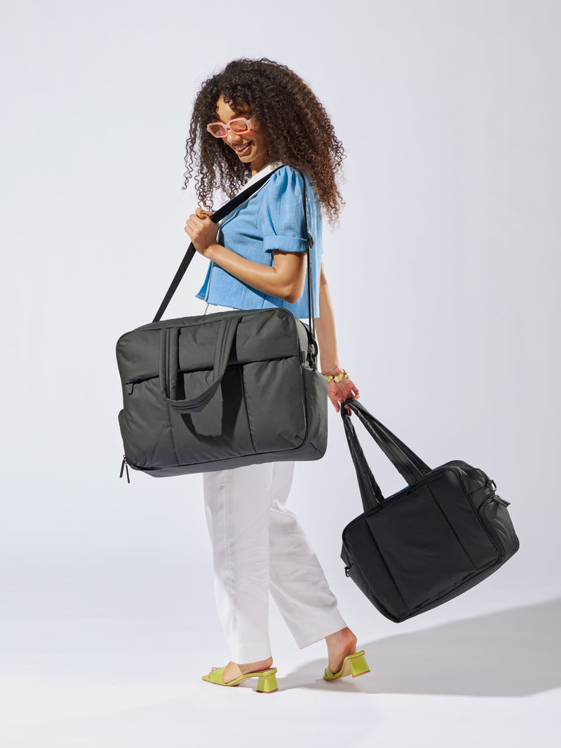 LUKA-LARGE-DUFFEL-BLACK-LIFESTYLE1_254a6eaa-2c01-48f3-80dd-26b2ee107908.jpg